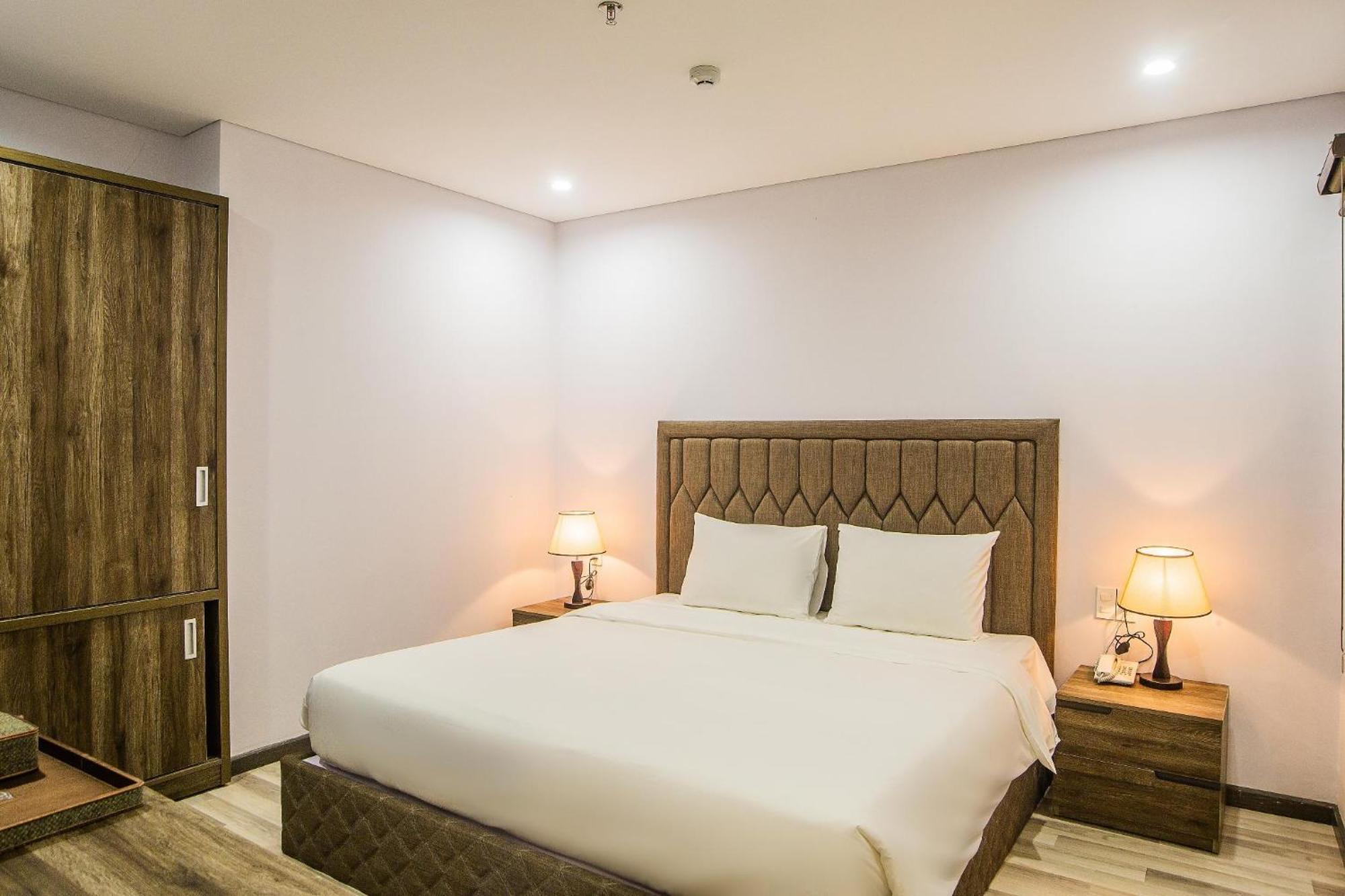 Sea Light Khách sạn 4*